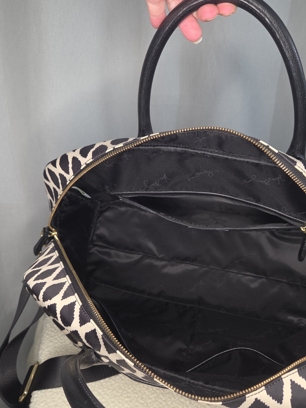Vera Bradley Black & White Ikat Spots Weekender Bag - Picture 4 of 9